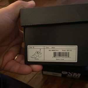 Womens Shoes